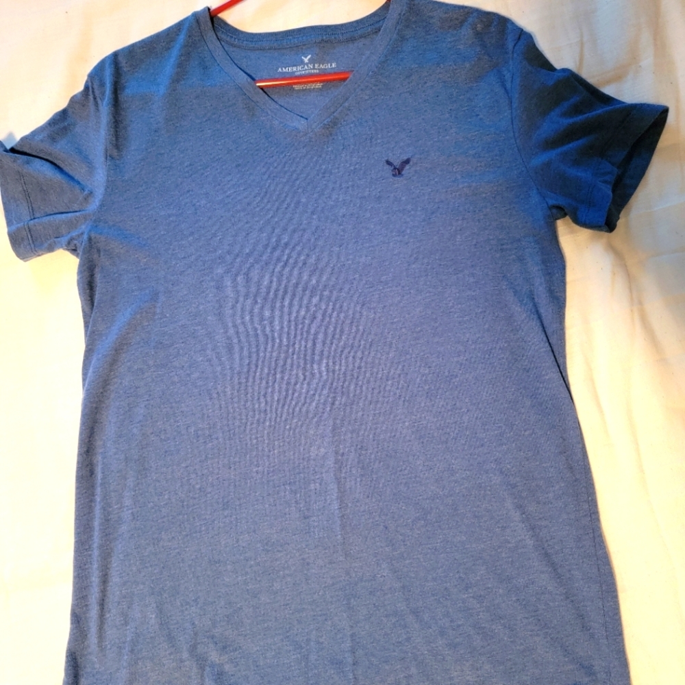 Ae Super Soft Icon V-neck T-Shirt Men's Classic Blue size: Small